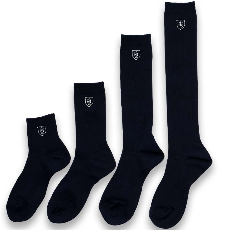 四谷インターナショナルスクール校章刺繍入りスクールソックス黒